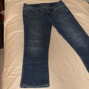 AE capris